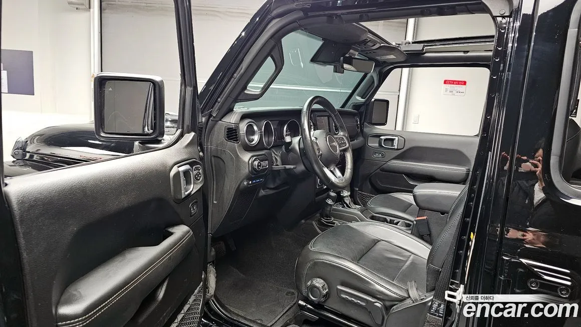 Jeep Wrangler 2022 из KR, фото 10