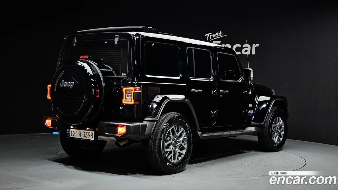 Jeep Wrangler 2022 из KR, фото 9