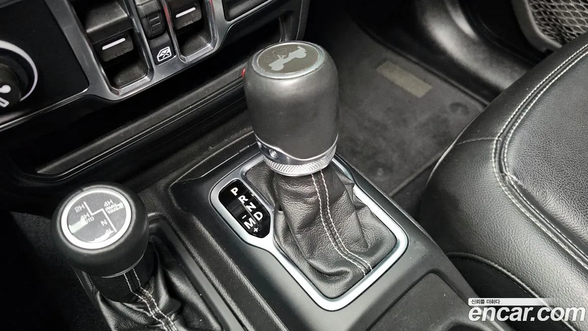 Jeep Wrangler 2022 из KR, фото 7