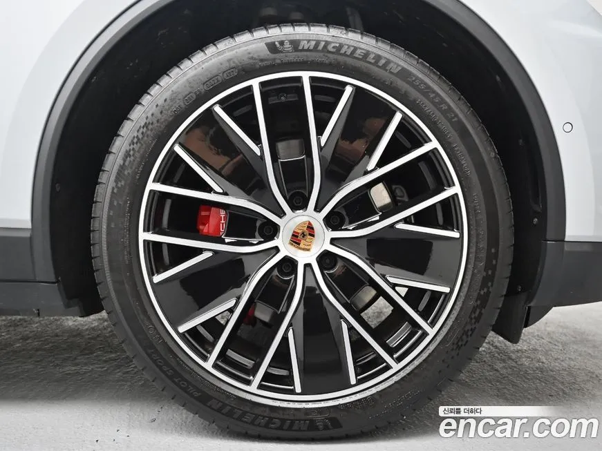 Porsche Macan 2025 из KR, фото 6