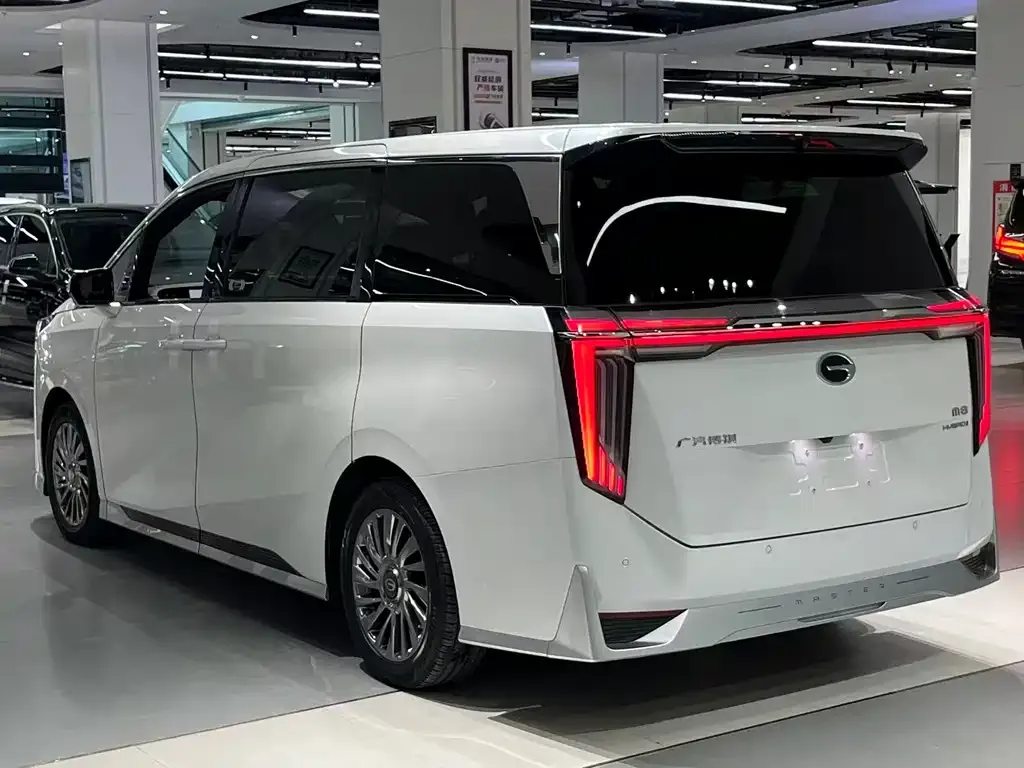 GAC Motor Trumpchi M8 — фото 8