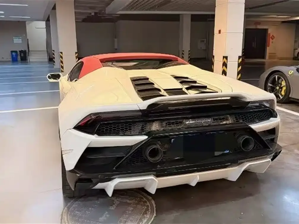 Lamborghini Huracan 2023 из CN, фото 4