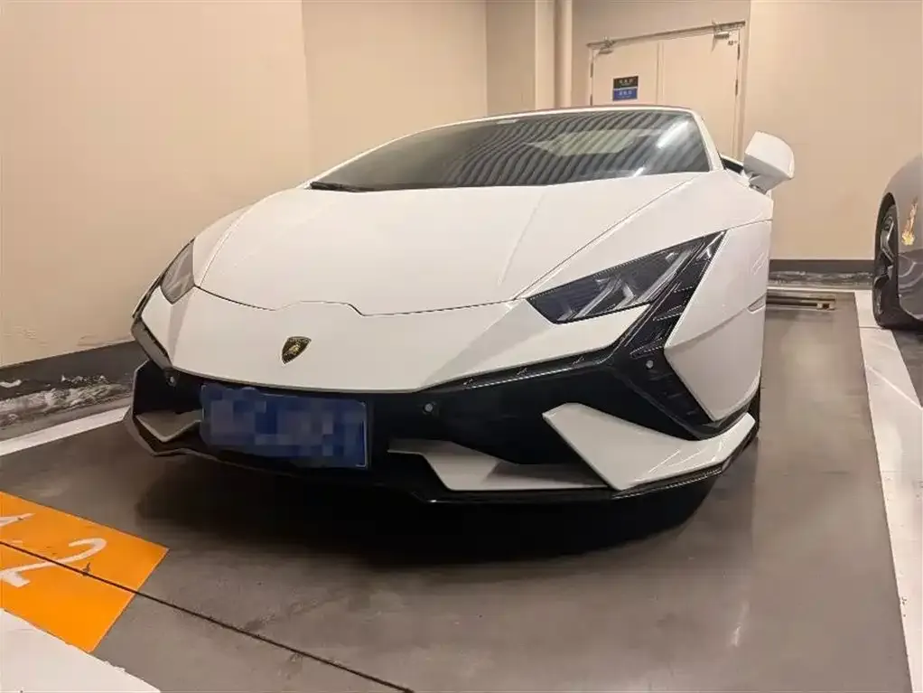 Lamborghini Huracan 2023 из CN, фото 2