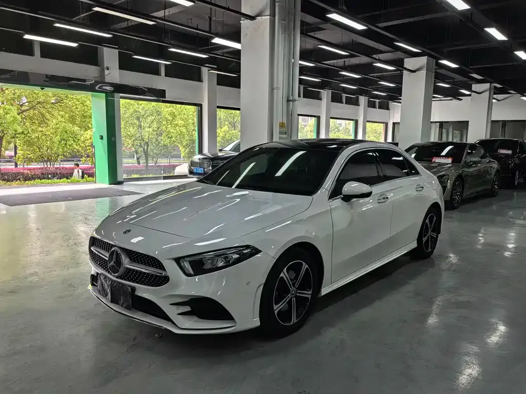 Mercedes-Benz A-Class — фото 1