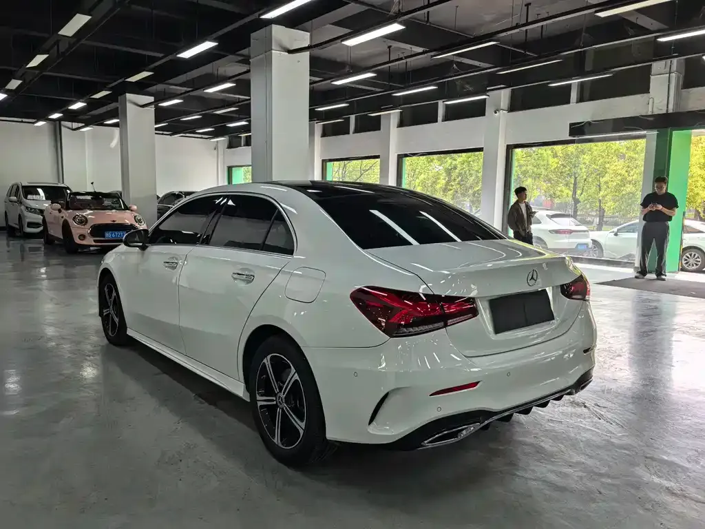 Mercedes-Benz A-Class — фото 10