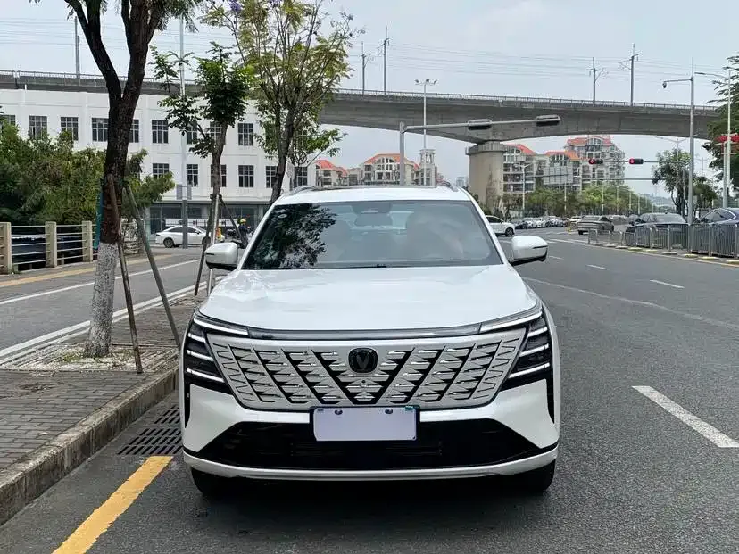 Changan CS75PLUS — фото 8