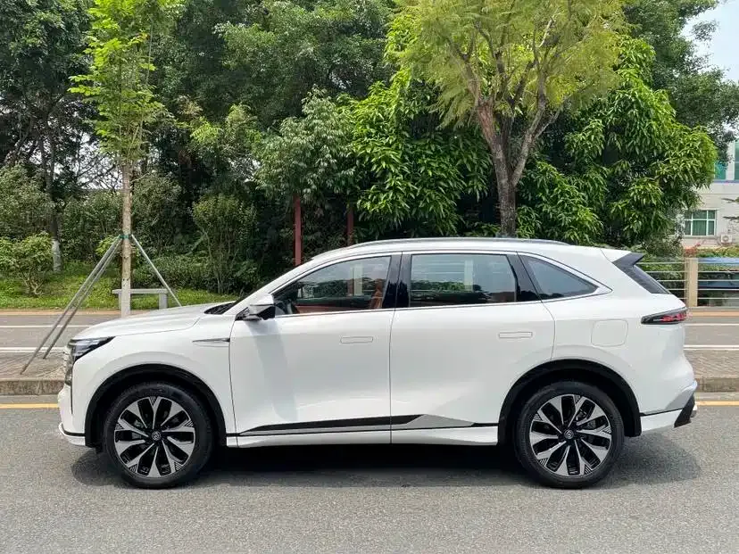 Changan CS75PLUS — фото 9