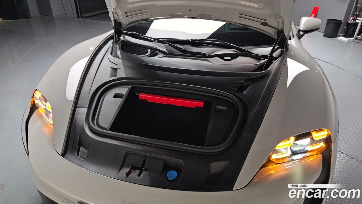 Porsche Taycan 2023 из KR, фото 9