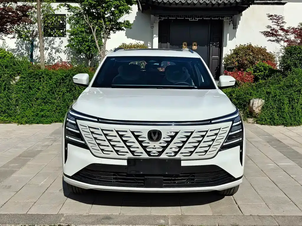 Changan CS75PLUS — фото 6