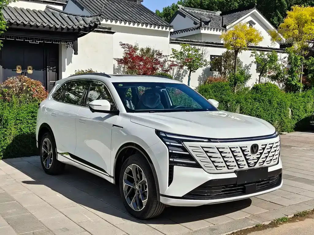 Changan CS75PLUS — фото 5
