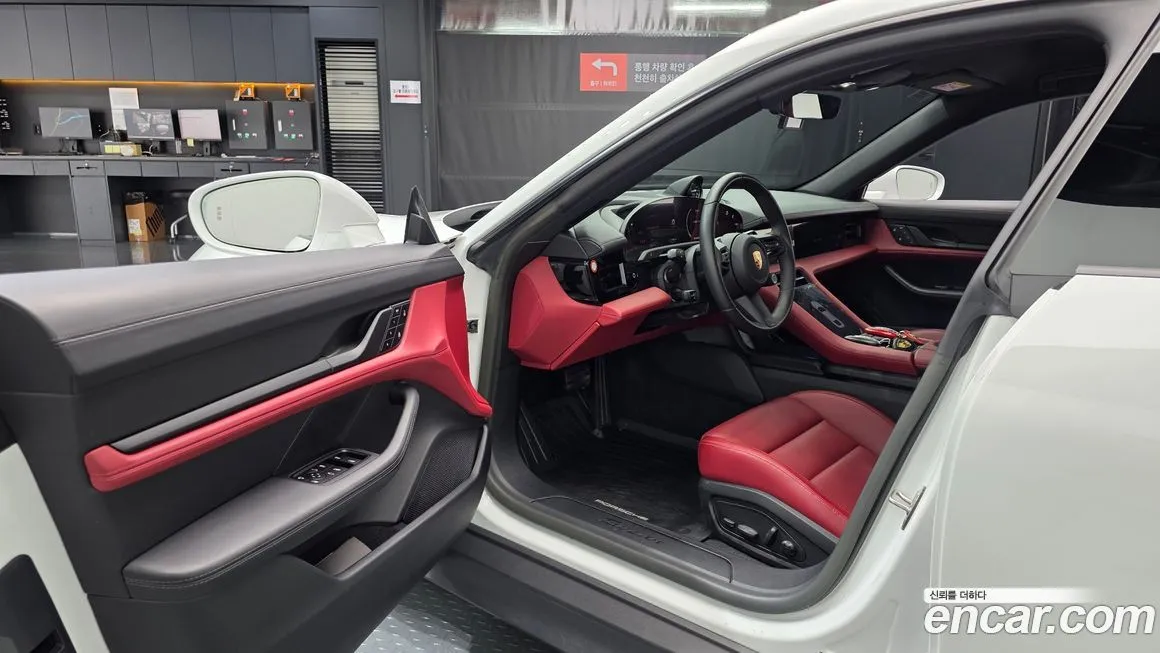 Porsche Taycan 2023 из KR, фото 3