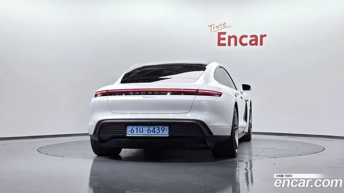 Porsche Taycan 2023 из KR, фото 7