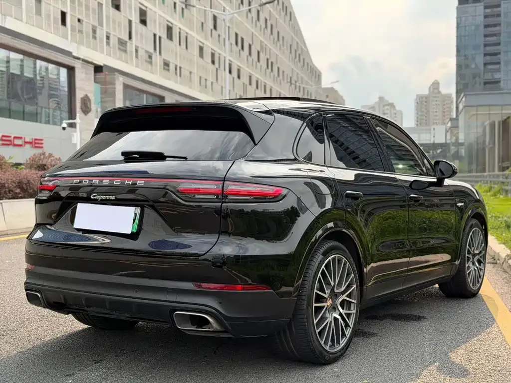 Porsche Cayenne Hybrid 2022 из CN, фото 8