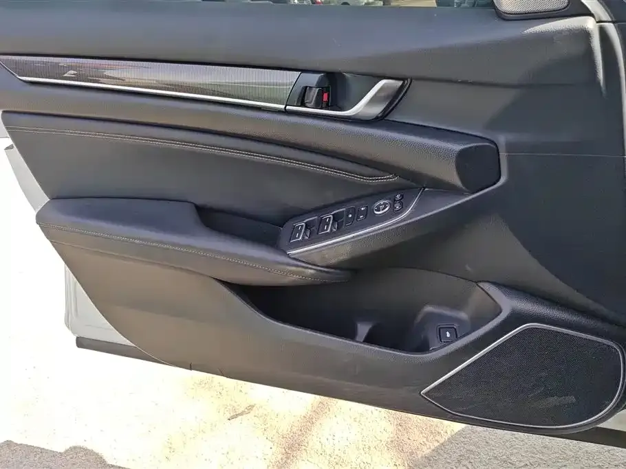 Honda Accord 2023 из CN, фото 9