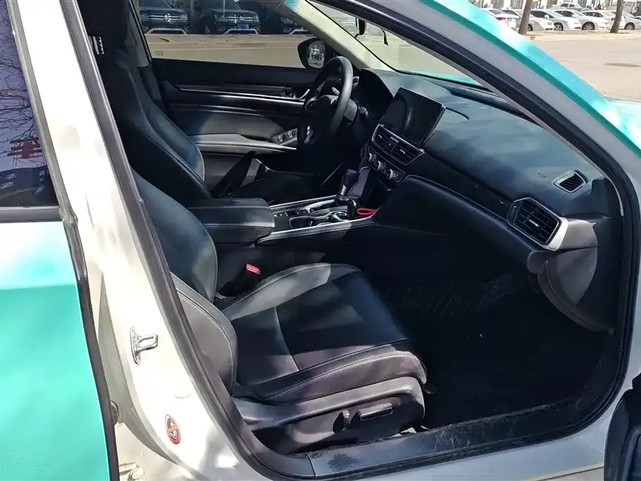 Honda Accord 2023 из CN, фото 4