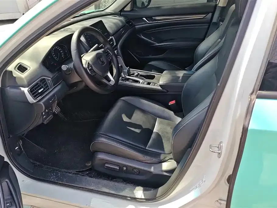 Honda Accord 2023 из CN, фото 7