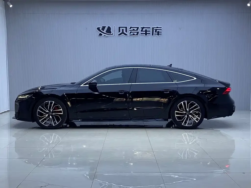 Audi A7 2024 из CN, фото 7