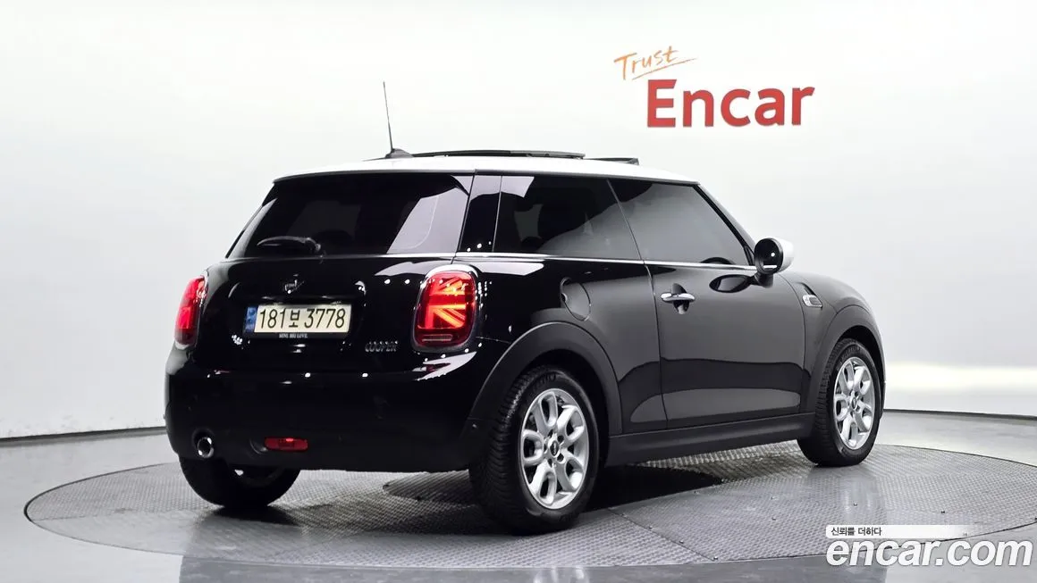 Mini Cooper 2021 из KR, фото 4