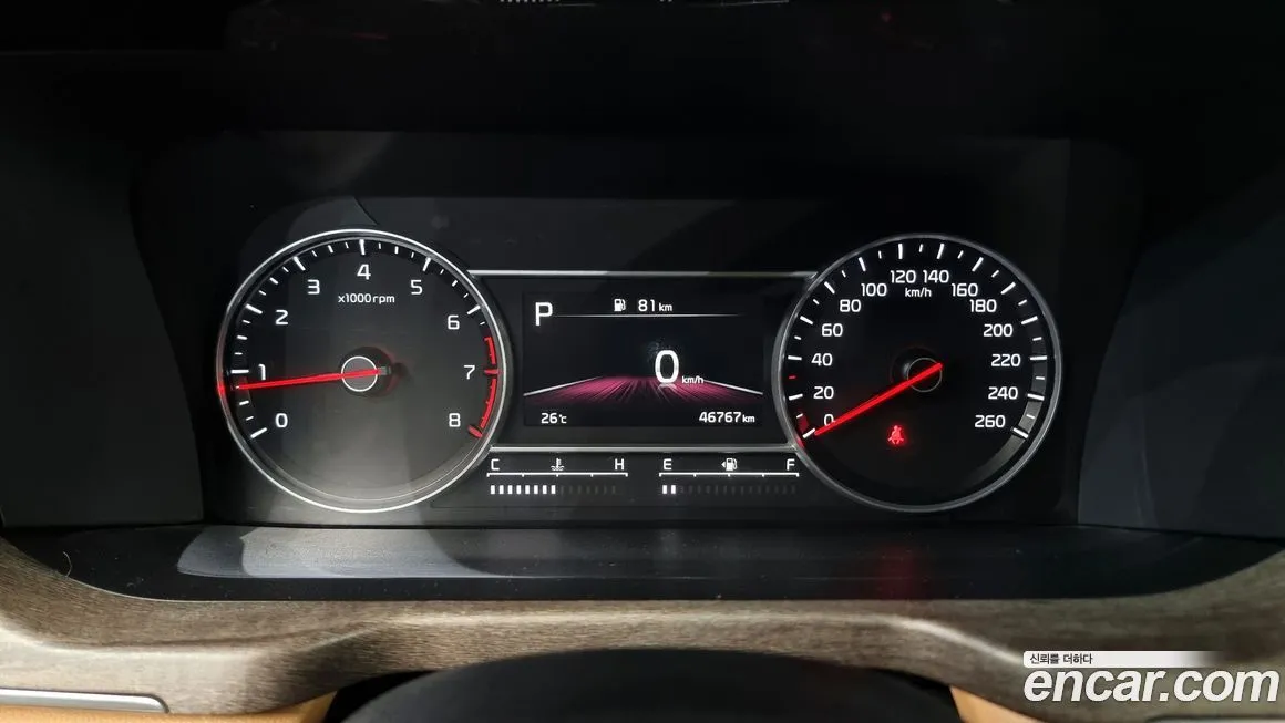 Kia Sorento — фото 6