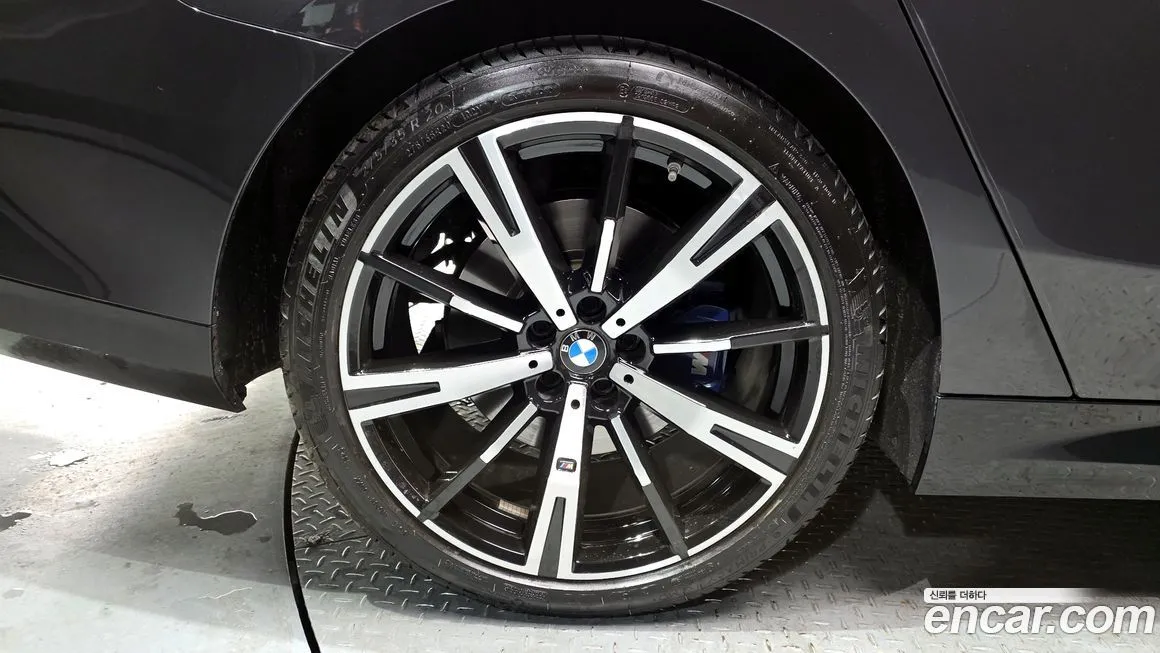 BMW 5-Series 2024 из KR, фото 6