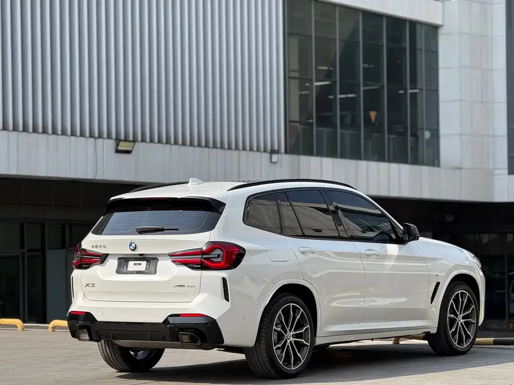 BMW X3 — фото 8
