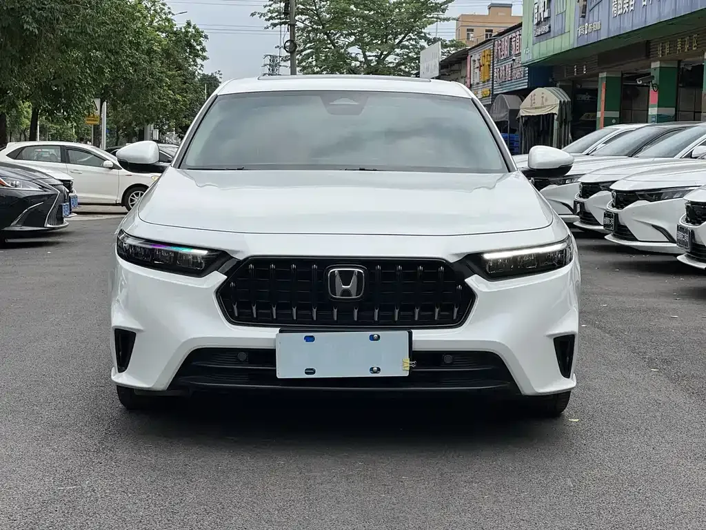 Honda Inspire — фото 8
