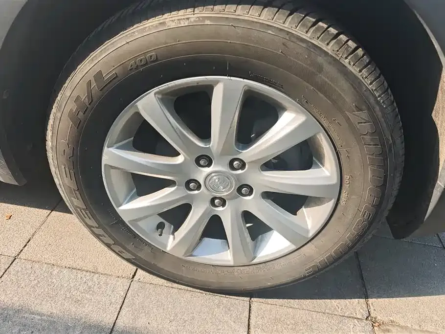 Buick Envision Plus — фото 5