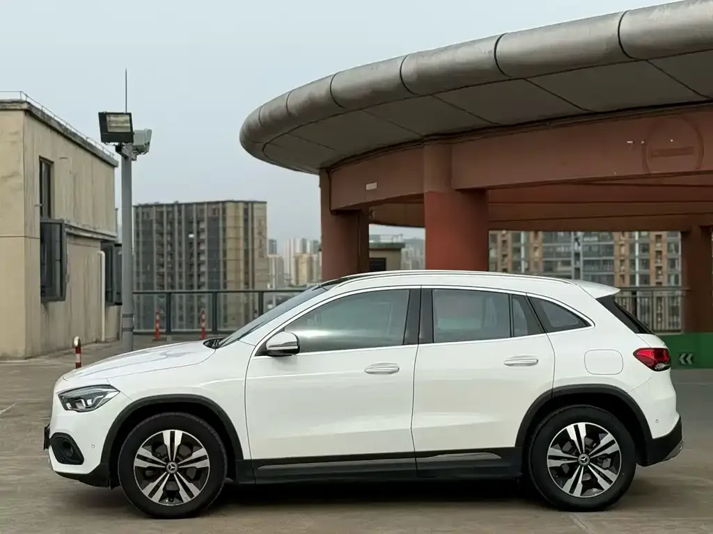 Mercedes-Benz GLA — фото 7