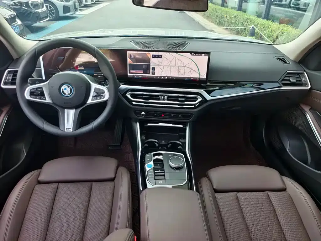BMW i3 — фото 3