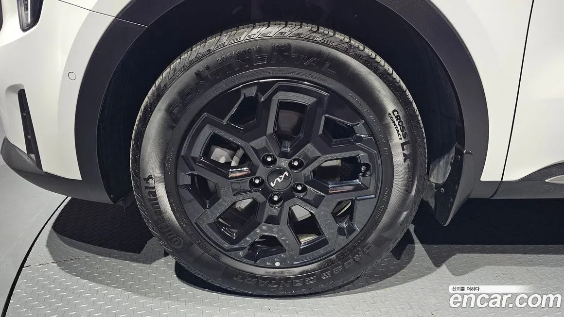 Kia Sorento — фото 10