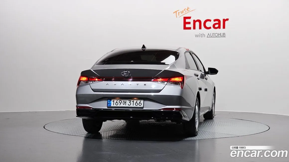 Hyundai AVANTE 2023 из KR, фото 3