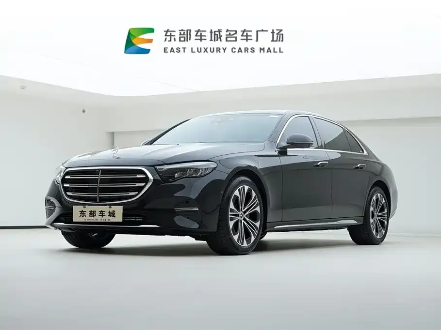 Mercedes-Benz E-Class — фото 1