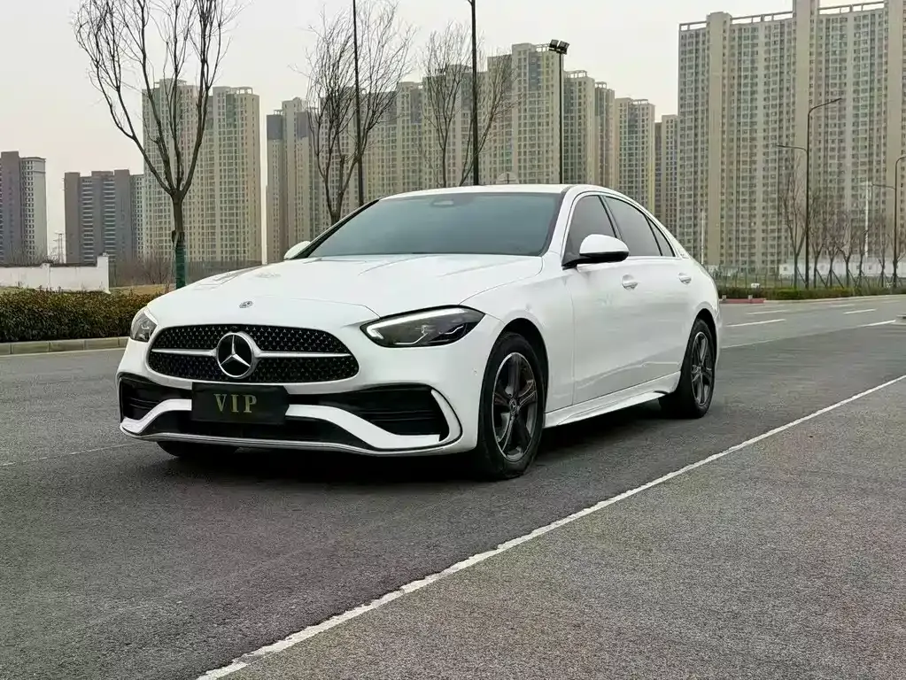 Mercedes-Benz C-Class — фото 1