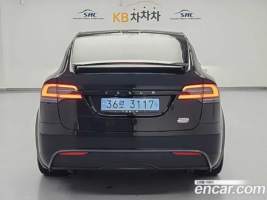 Tesla Model X 2023 из KR, фото 2