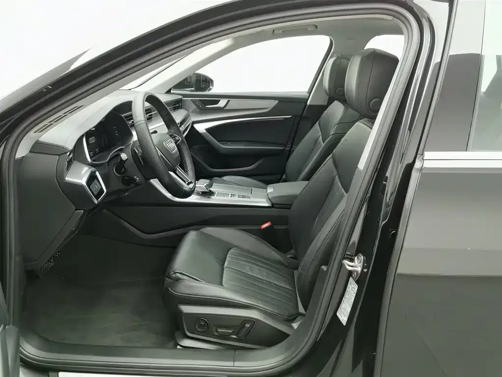 Audi A6L 2022 из CN, фото 10