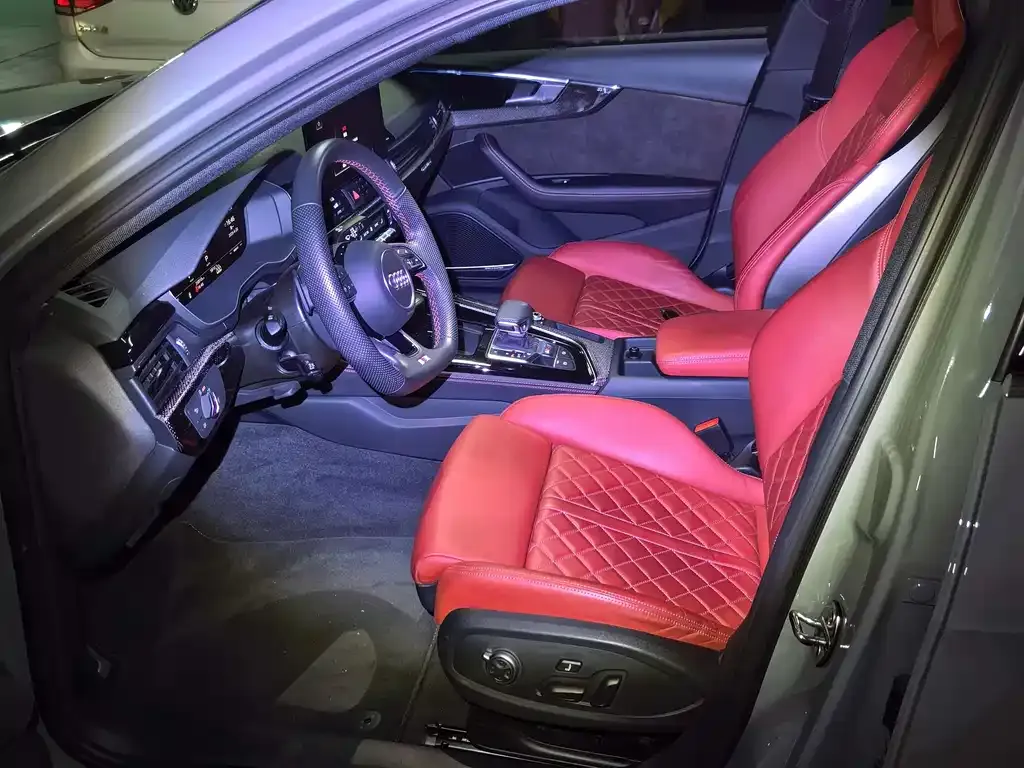 Audi S4 2021 из CN, фото 6