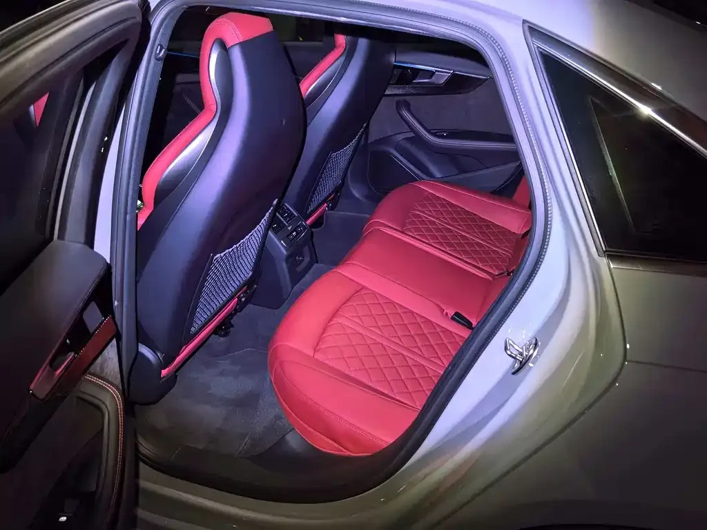 Audi S4 2021 из CN, фото 8