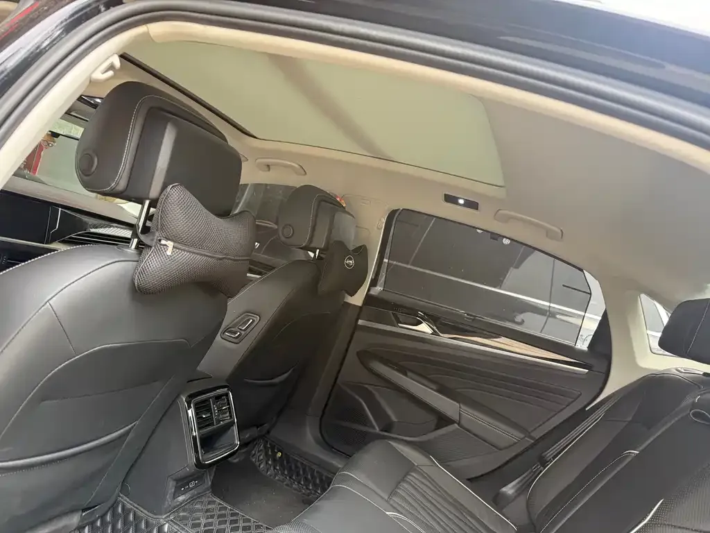 Volkswagen Passat — фото 6