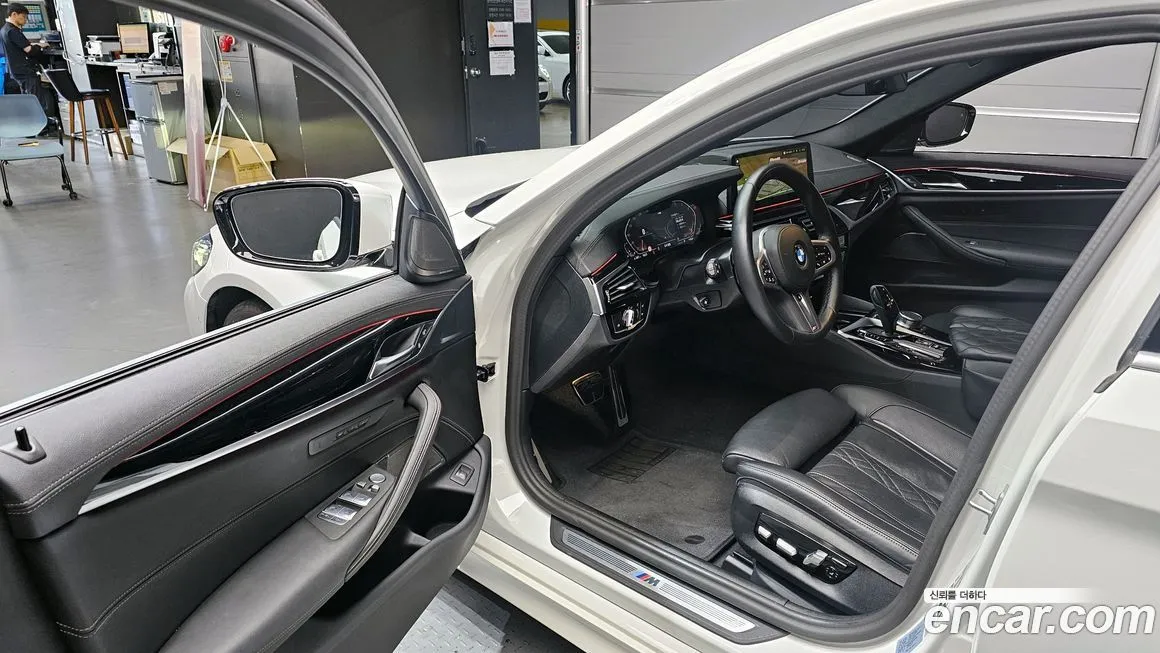 BMW 5-Series 2023 из KR, фото 8