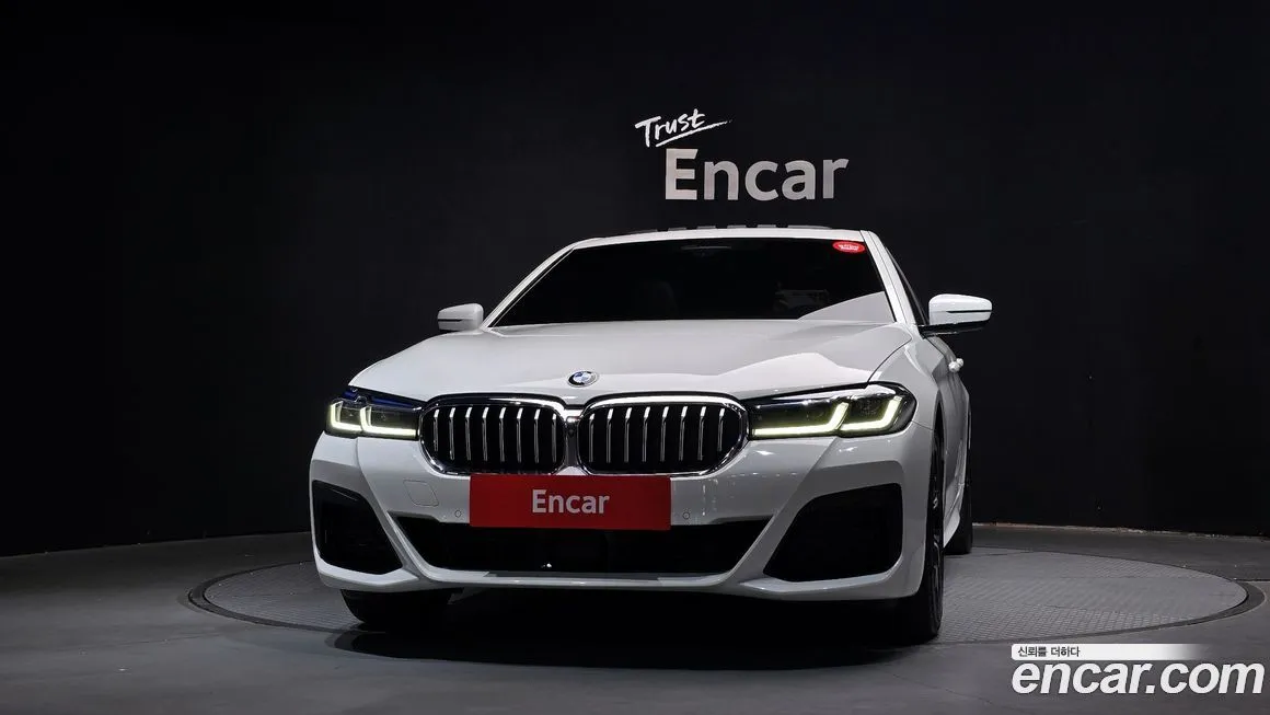 BMW 5-Series 2023 из KR, фото 3