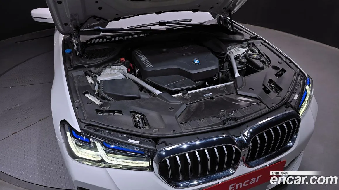 BMW 5-Series 2023 из KR, фото 7