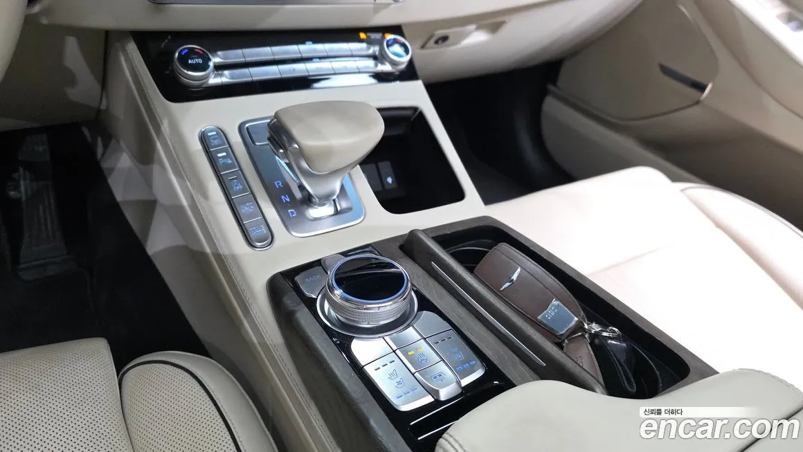 Genesis G90 — фото 9