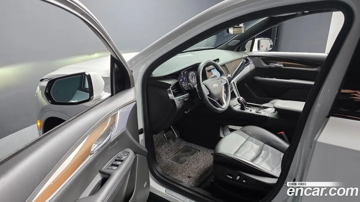 Cadillac XT6 2023 из KR, фото 5