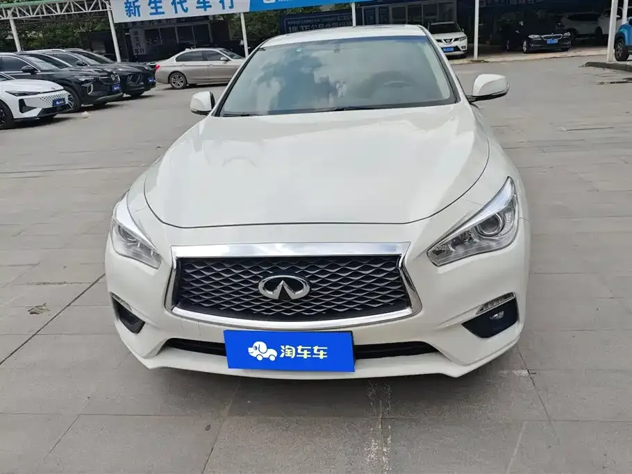 Infiniti Q50L 2022 из CN, фото 3