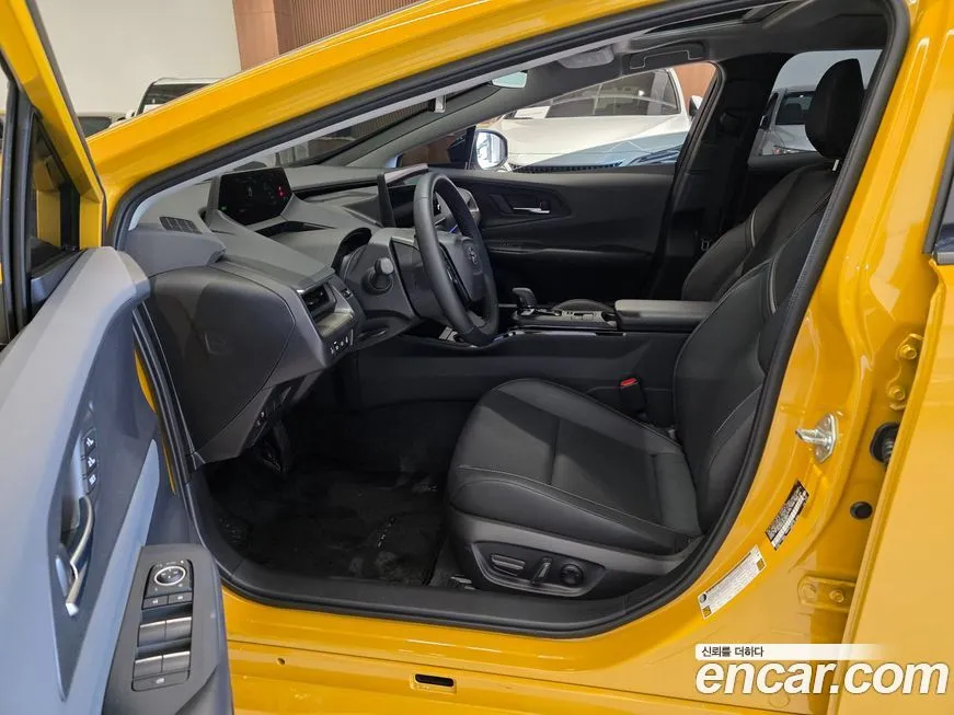 Toyota Prius — фото 5