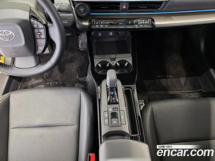 Toyota Prius — фото 9