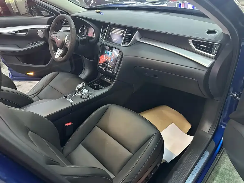 Infiniti QX50 2021 из CN, фото 3