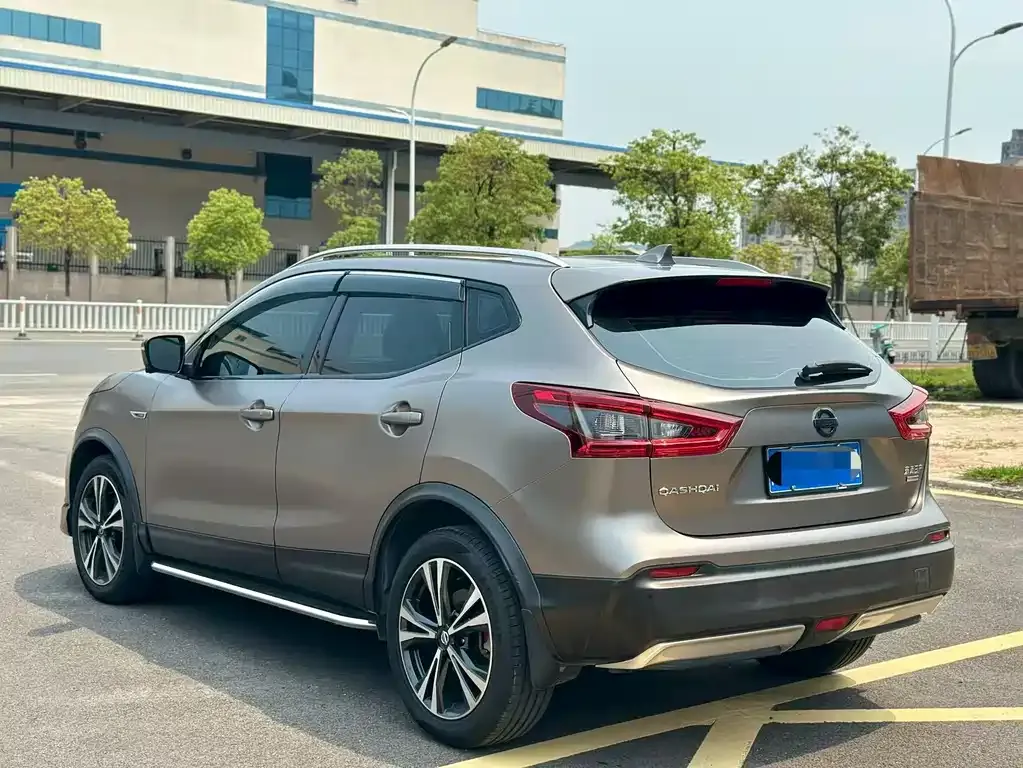 Nissan Qashqai — фото 3