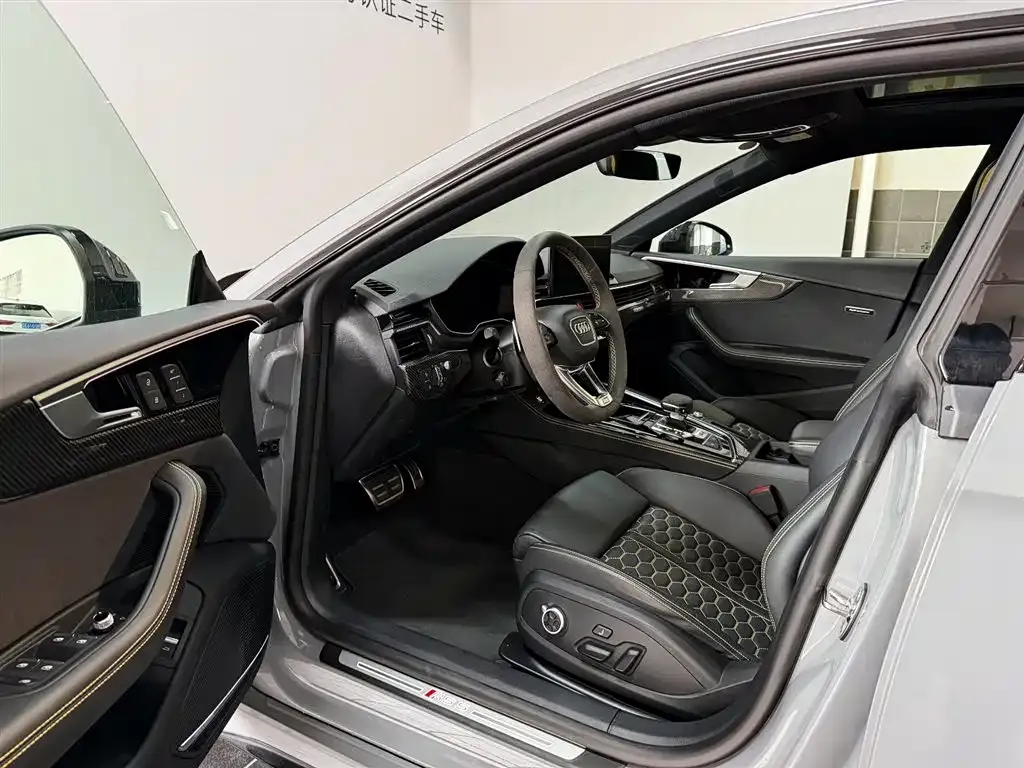 Audi RS 5 2025 из CN, фото 5