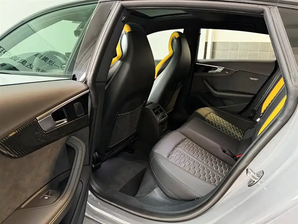Audi RS 5 2025 из CN, фото 7